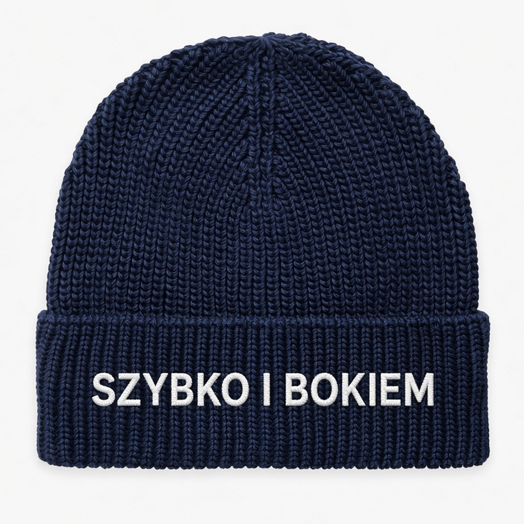 Czapka zimowa z haftem SZYBKO I BOKIEM – granatowa